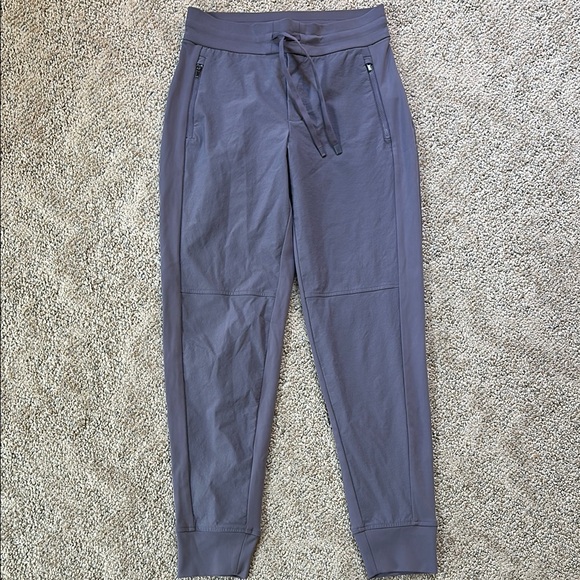 Athleta Hybrid Trek Mid Rise Jogger